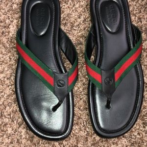 Men’s Gucci slides. worn once. #designer #gucci